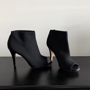 Fergalicious Black Peep-Toe Heeled Booties Sz 6